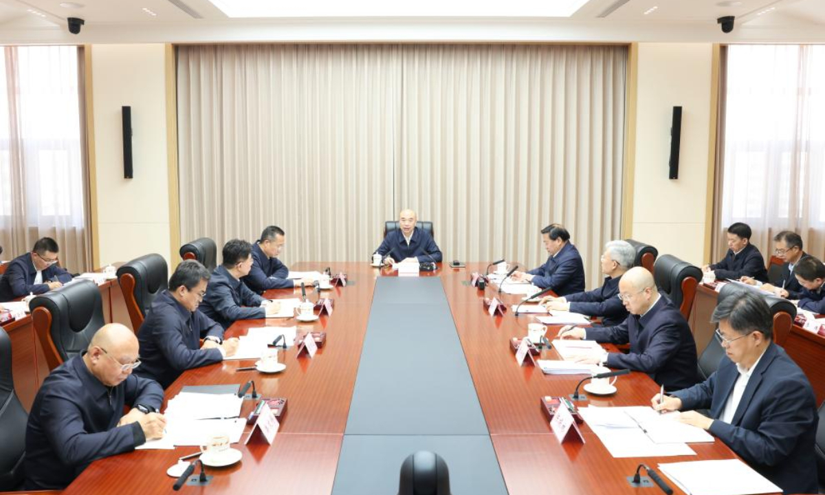 Chinese Vice Premier Liu Guozhong, also a member of the Political Bureau of the Communist Party of China Central Committee, makes arrangements for the summer harvest at the Ministry of Agriculture and Rural Affairs in Beijing, capital of China, May 14, 2025. (Xinhua/Pang Xinglei)
