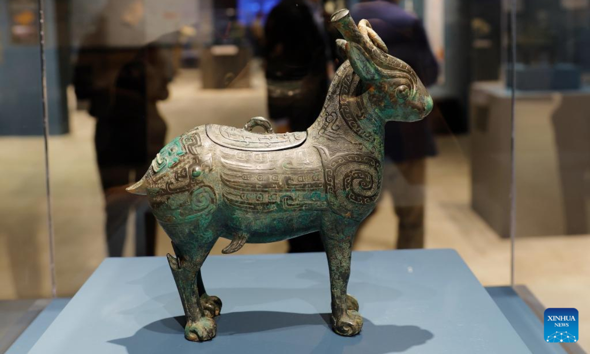 A bronzeware item is exhibited at the Bowers Museum in Orange County, California, the United States, May 22, 2025. (Photo by Qiu Chen/Xinhua)