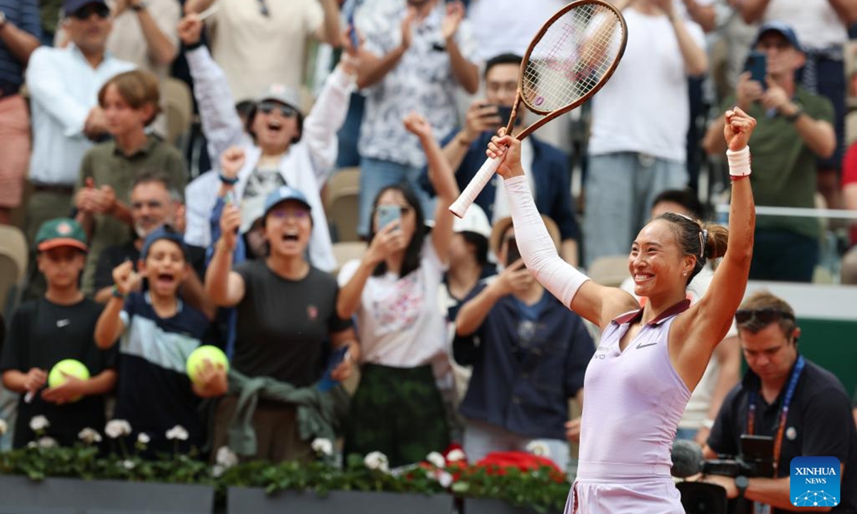 Zheng Qinwen celebrates after the women's singles 4th round match between Liudmila Samsonova of Russia and Zheng Qinwen of China at the French Open tennis tournament at Roland Garros, Paris, France, June 1, 2025. (Xinhua/Gao Jing)