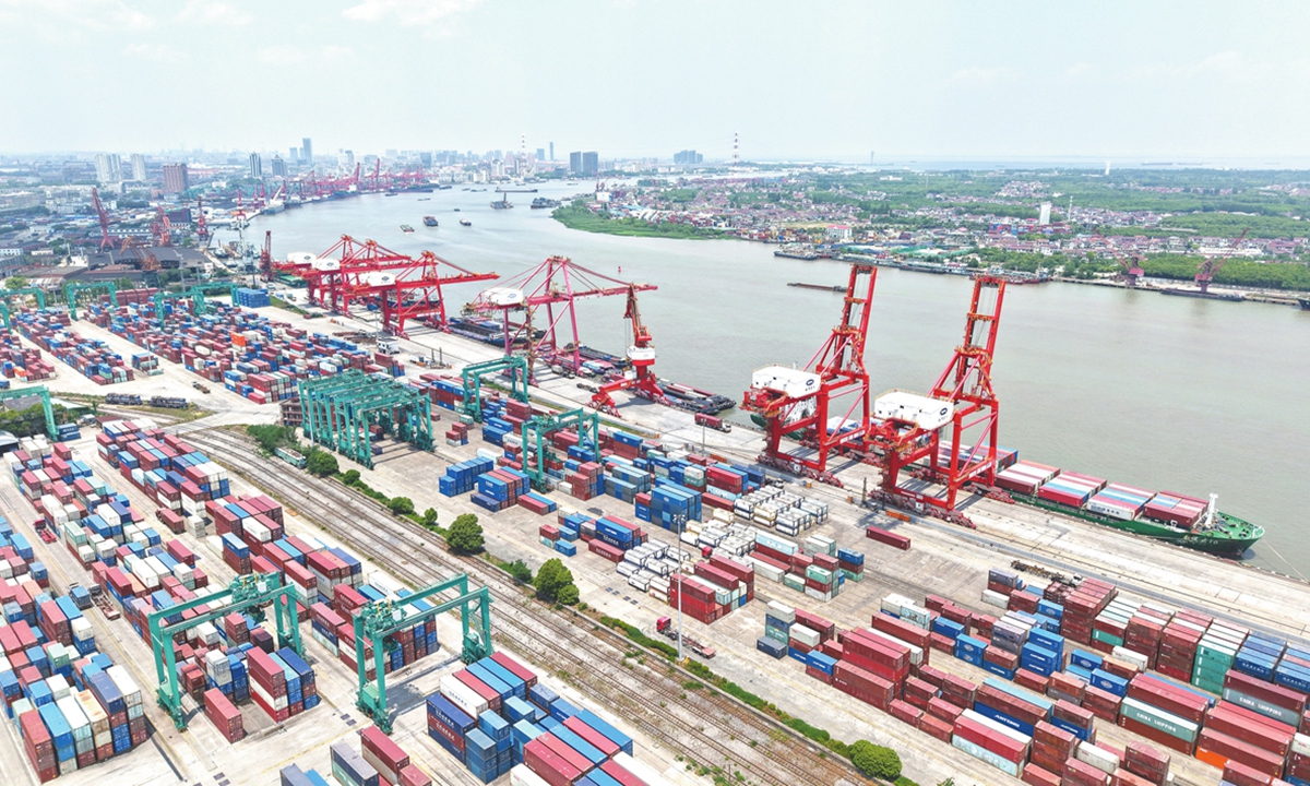 A view of the Shanghai Port on May 14, 2025 Photo: VCG