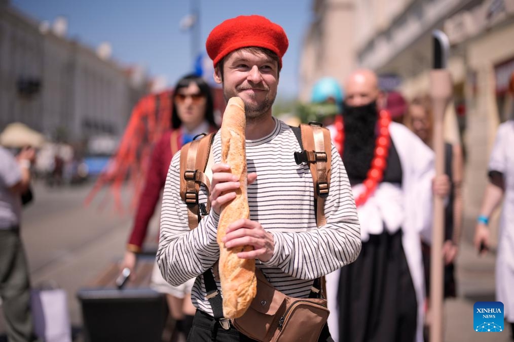 Cosplayers are pictured during the Warsaw Cosplay Walk event in the Old Town of Warsaw, Poland, June 21, 2025. (Photo: Xinhua)