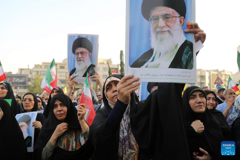People celebrate the ceasefire between Iran and Israeal at Enghelab Square in Tehran, Iran, on June 24, 2025. The ceasefire was declared on Tuesday. (Photo: Xinhua)