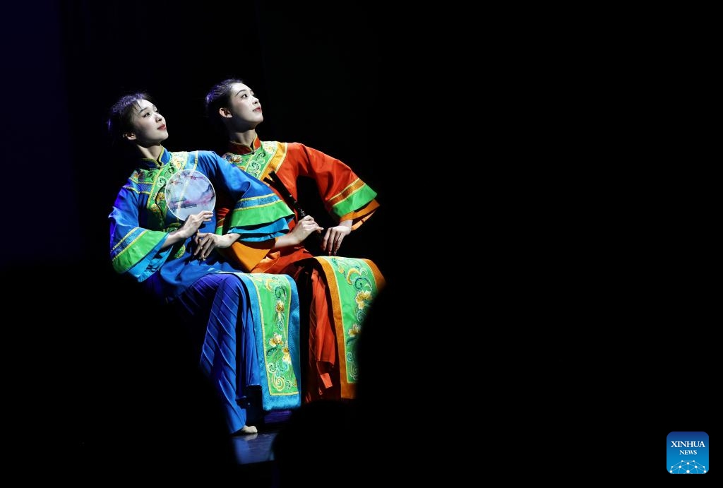 Dancers perform during a traditional Chinese dance show staged at the Theatre of the Eiffel Tower in Paris, France, France, June 24, 2025. (Photo: Xinhua)