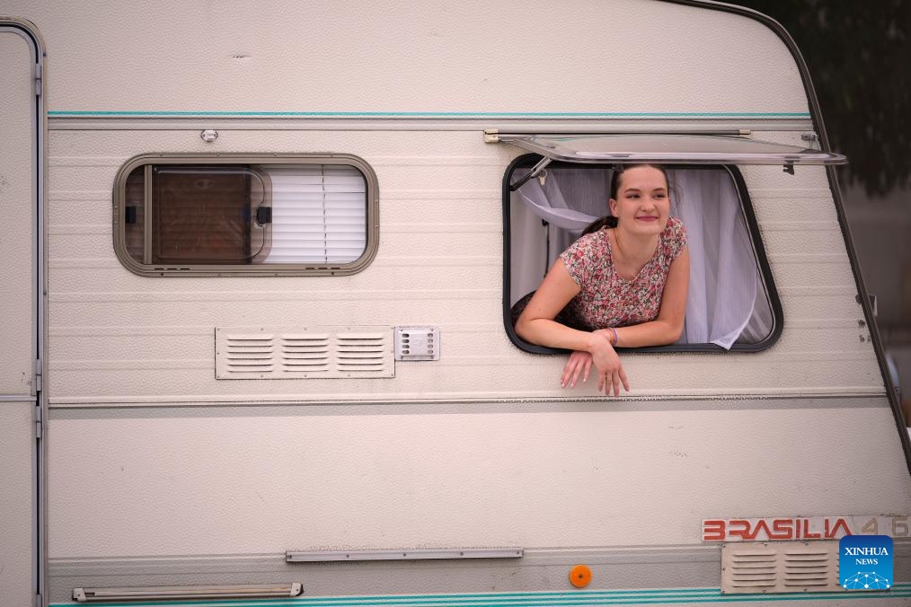 An actress performs in the play Baltic Story in the Old Town of Warsaw, Poland, June 28, 2025. The 32nd edition of the Street Art Festival is held from June 26 to 29 in Warsaw, featuring theater, contemporary circus, and performance art in public spaces across the city. (Photo: Xinhua)