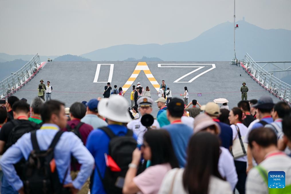 People visit the aircraft carrier Shandong in Hong Kong, south China, July 5, 2025. Hong Kong celebrated the 28th anniversary of its return to the motherland with a significant visit from a fleet of the Chinese People's Liberation Army Navy, led by China's first homegrown aircraft carrier Shandong. (Photo: Xinhua)