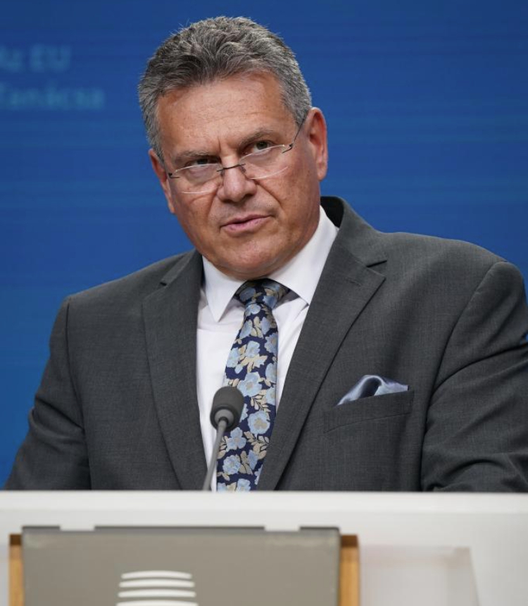 EU trade chief Maros Sefcovic attends a joint press conference in Brussels, Belgium, July 14, 2025.

Danish Foreign Minister Lars Lokke Rasmussen condemned the Trump administration's threat to impose 30 percent tariffs on European Union (EU) exports as absolutely unacceptable during a joint press conference with EU trade chief Maros Sefcovic here on Monday.

Sefcovic noted that the 27-country bloc is preparing potential countermeasures worth 72 billion euros (84 billion U.S. dollars). (Xinhua/Peng Ziyang)
