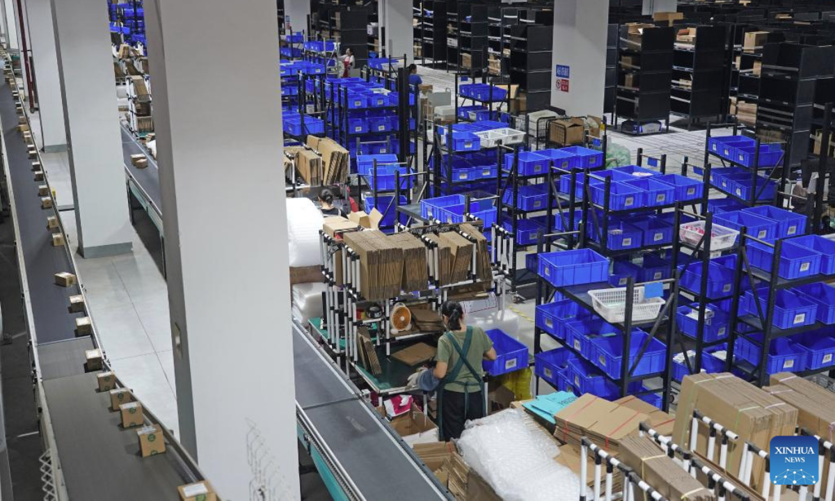 A staff member sorts out cargos at a workshop of a pharmaceutical company in Zhangshu, east China's Jiangxi Province, July 8, 2025. Zhangshu City has been a well-known industrial hub of traditional Chinese medicine (TCM) for centuries. In recent years, the city has leveraged its rich heritage in TCM to actively support enterprises in further research and development based on classic TCM prescriptions.

Moreover, TCM companies here are actively adopting smart technologies in manufacturing, warehousing and logistics so as to breath new vitality into this time-honored wisdom of healthcare. (Xinhua/Wan Xiang)