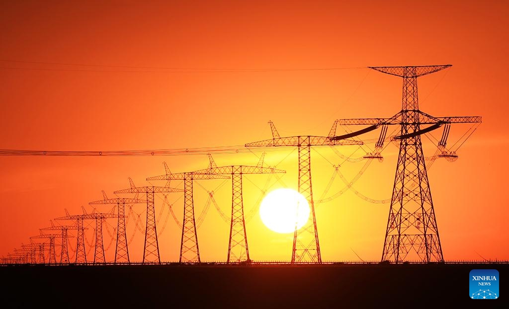 This photo taken on July 5, 2025 shows power lines of the Changji-Guquan ±1100 kV ultra-high voltage direct current power transmission project in the Kazak Autonomous County of Mori, northwest China's Xinjiang Uygur Autonomous Region. (Photo: Xinhua)