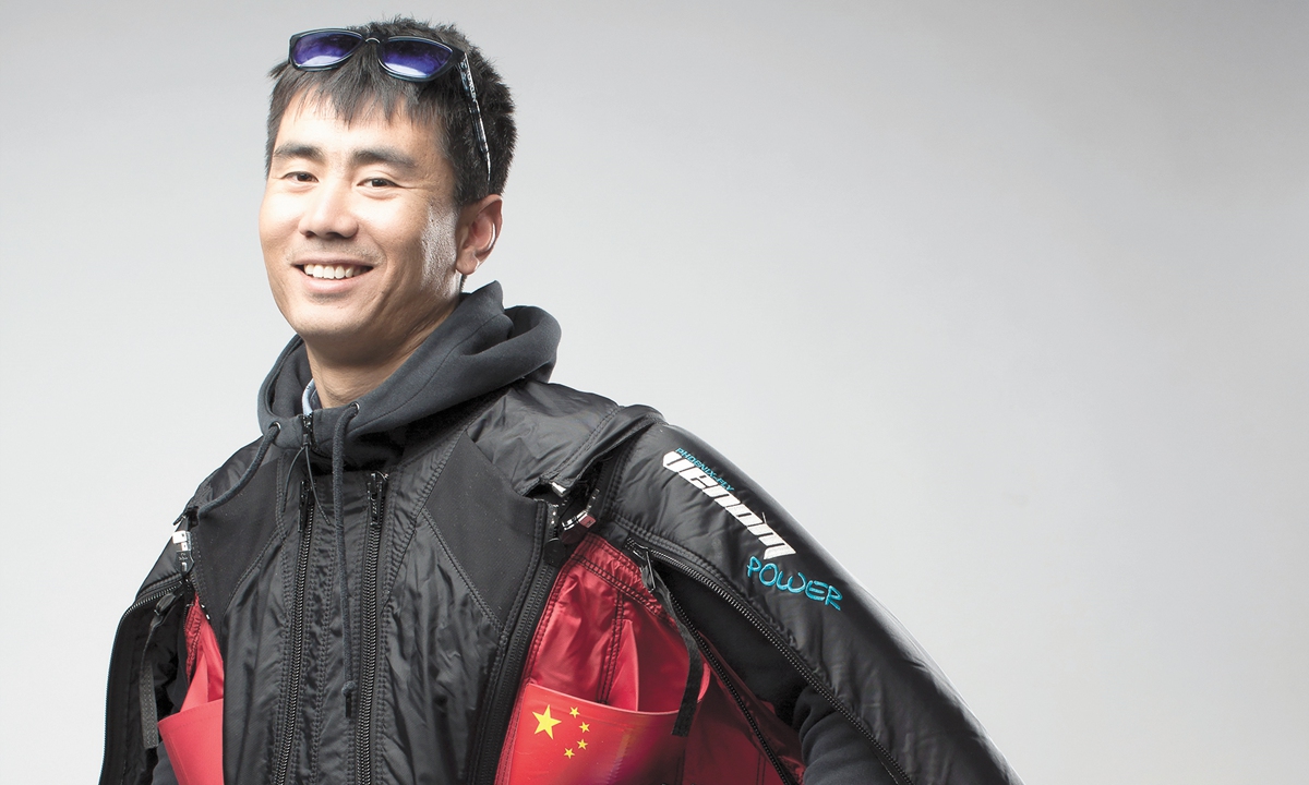 Zhang Shupeng wears professional attire. Photo: Courtesy of Zhang Shupeng