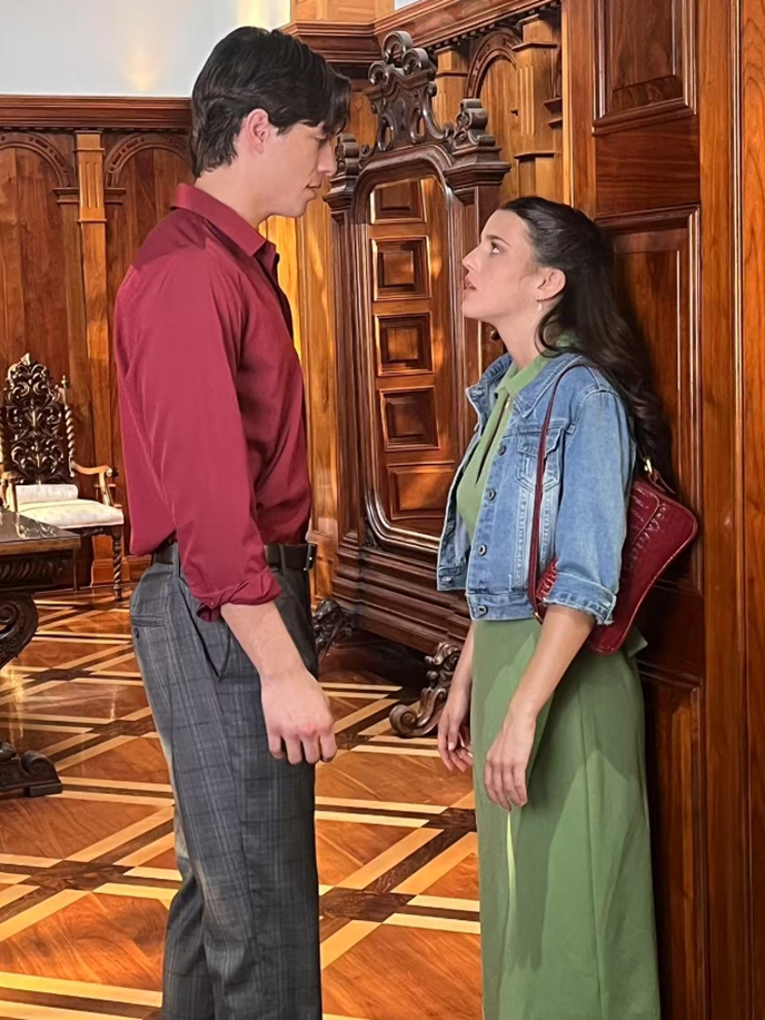 Two short drama actors on set in Los Angeles Photo: Courtesy of Yu Qingyi