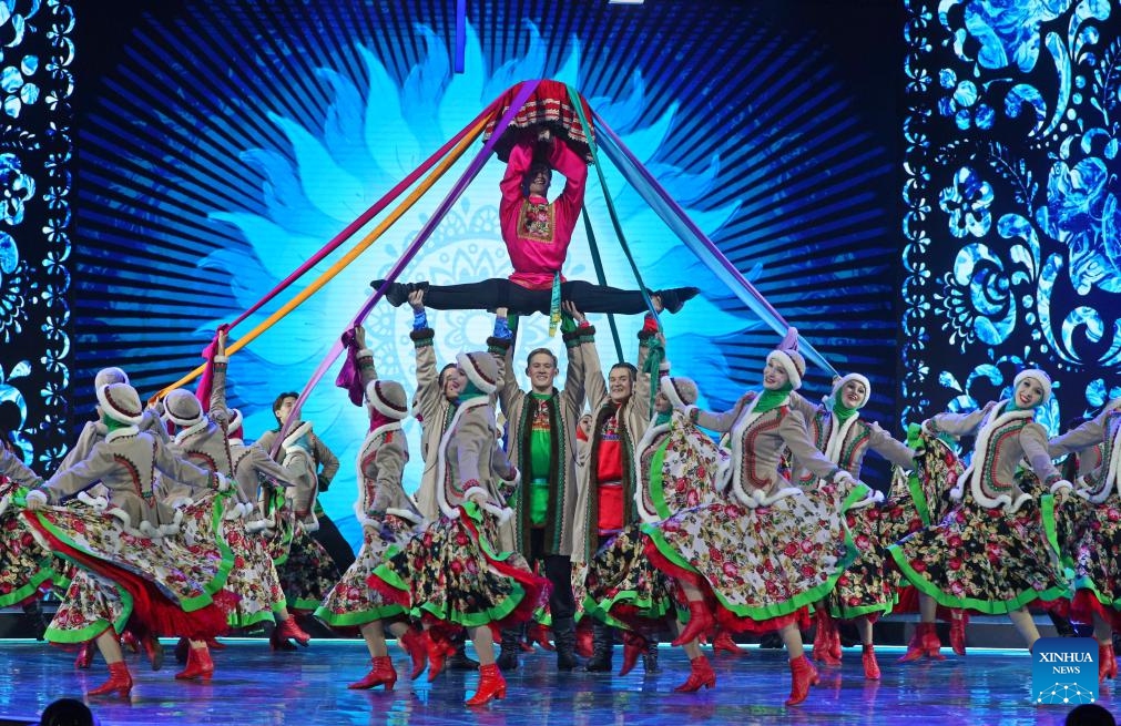 Artists perform during the 34th International Festival of Arts Slavianski Bazaar in Vitebsk, Belarus, July 10, 2025. The festival kicked off in Vitebsk of Belarus on Thursday, bring together prominent performers, artists and creative groups from all over the world. (Photo: Xinhua)
