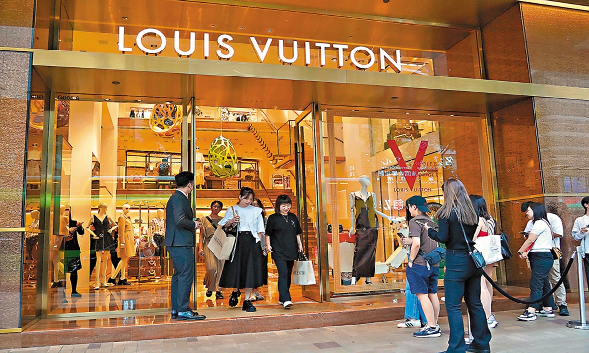 A Louis Vuitton store in Hong Kong  Photo: WenWeiPo