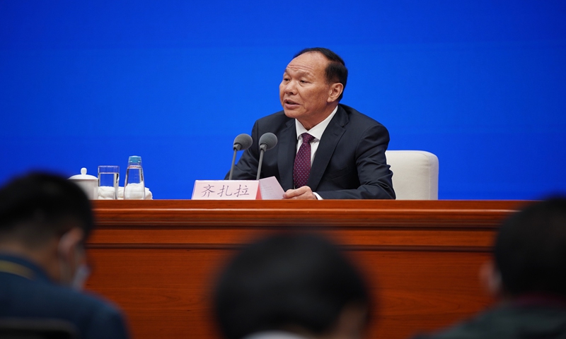 Former chairman of the Xizang autonomous regional government Qizhala introduced the economic and social development situation of Xizang and answered questions from journalists during a press conference on May 22, 2021. Photo: VCG