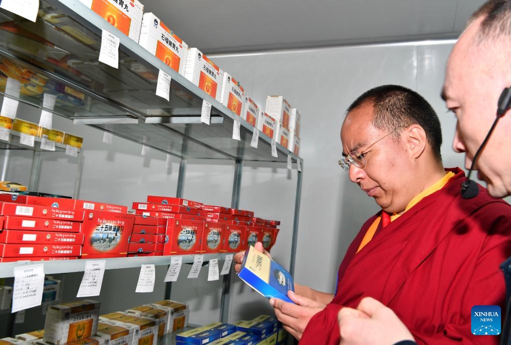 Panchen Erdeni Chos-kyi rGyal-po visits a Tibetan medicine company in Qamdo, southwest China's Xizang Autonomous Region, July 13, 2025. Panchen Erdeni Chos-kyi rGyal-po visited the cities of Qamdo and Nagqu in southwest China's Xizang Autonomous Region from July 7 to 23, attending a series of religious activities and carrying out social research. (Photo: Xinhua)