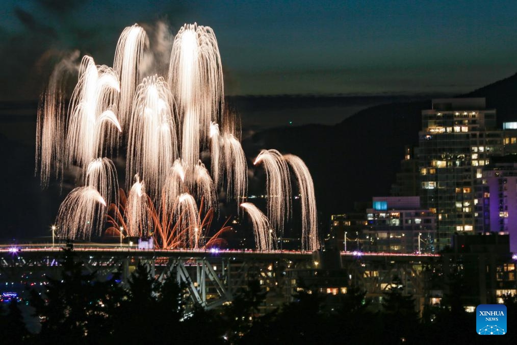 Fireworks light up the sky during the 2025 Celebration of Light at English Bay in Vancouver, British Columbia, Canada, July 26, 2025. A fireworks show presented by Team Nova Scotia illuminated the sky on Saturday, marking the final performance of the 2025 Celebration of Light. (Photo: Xinhua)