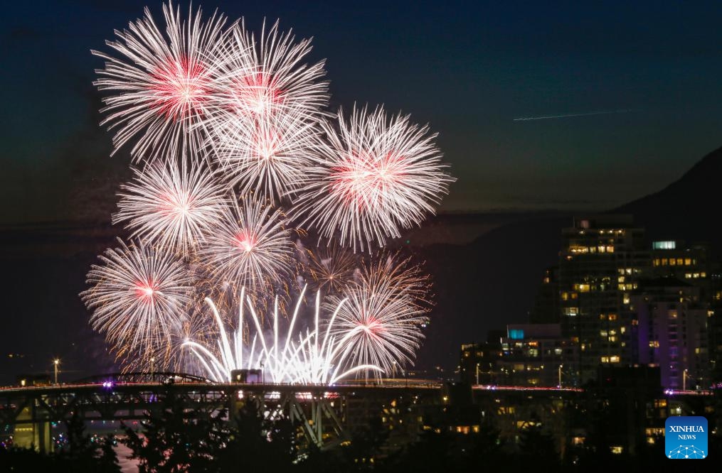 Fireworks light up the sky during the 2025 Celebration of Light at English Bay in Vancouver, British Columbia, Canada, July 26, 2025. A fireworks show presented by Team Nova Scotia illuminated the sky on Saturday, marking the final performance of the 2025 Celebration of Light. (Photo: Xinhua)