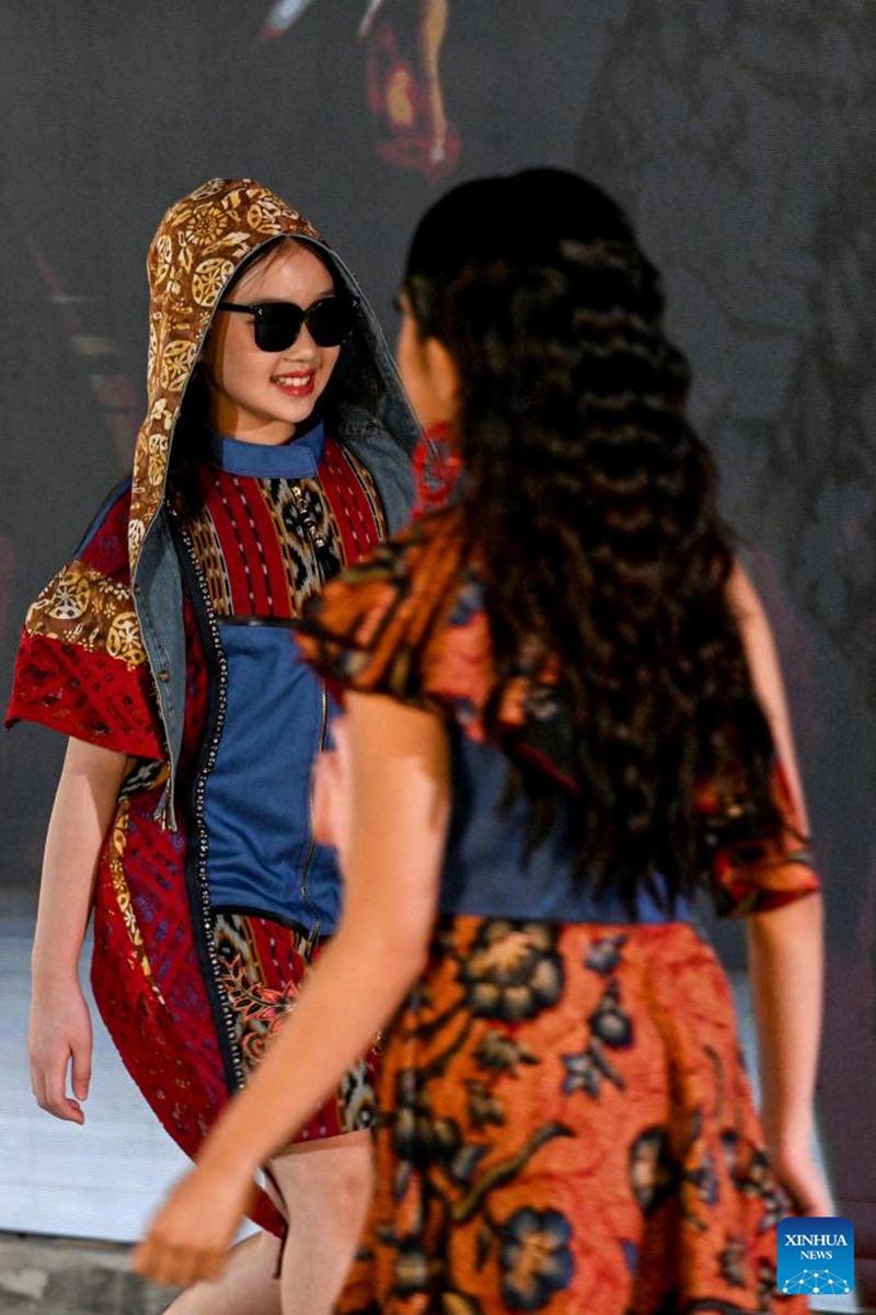Models present creations during the Jakarta Food And Fashion Festival (JF3) 2025 in Tangerang, Banten Province, Indonesia, Aug. 1, 2025. Photo: Xinhua