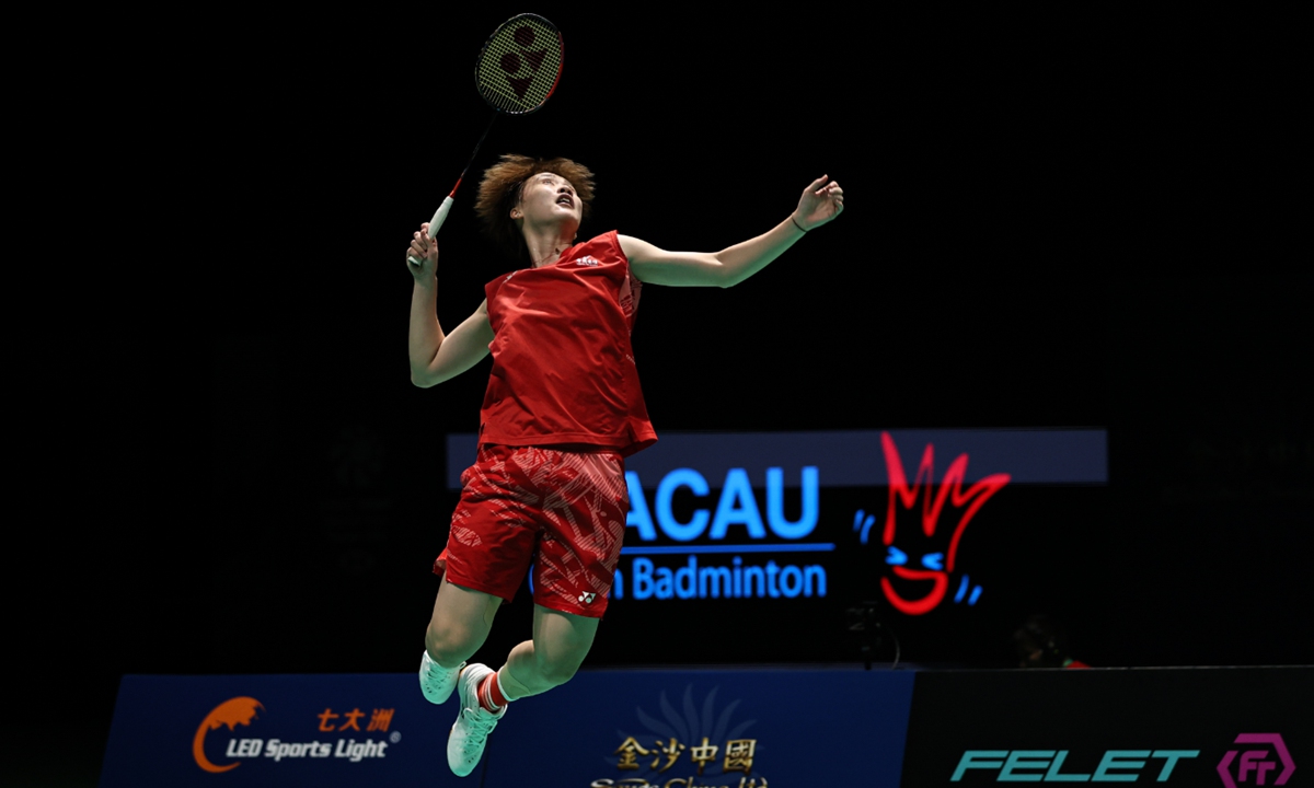Chen Yufei of China hits a return during the women's singles final match against Line Christophersen of Denmark at the Macao Open badminton tournament in the Macao Special Administrative Region on August 3, 2025. Chen won gold after winning 21-17, 21-17. Photo: VCG