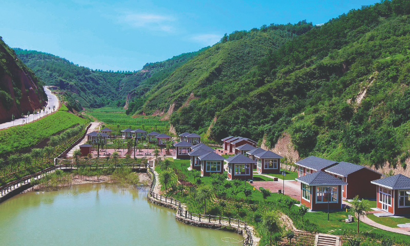 A view of fishing and barbecue houses in Nangou village, Northwest China's Shaanxi Province Photo: Courtesy of China Rural Revitalization magazine