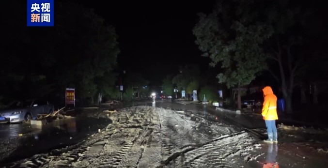 Screenshot of a video by CCTV News on the site. On August 7, central parts of Northwest China’ Gansu Province including cities of Lanzhou, Linxia, and Baiyin, experience heavy rainfall.