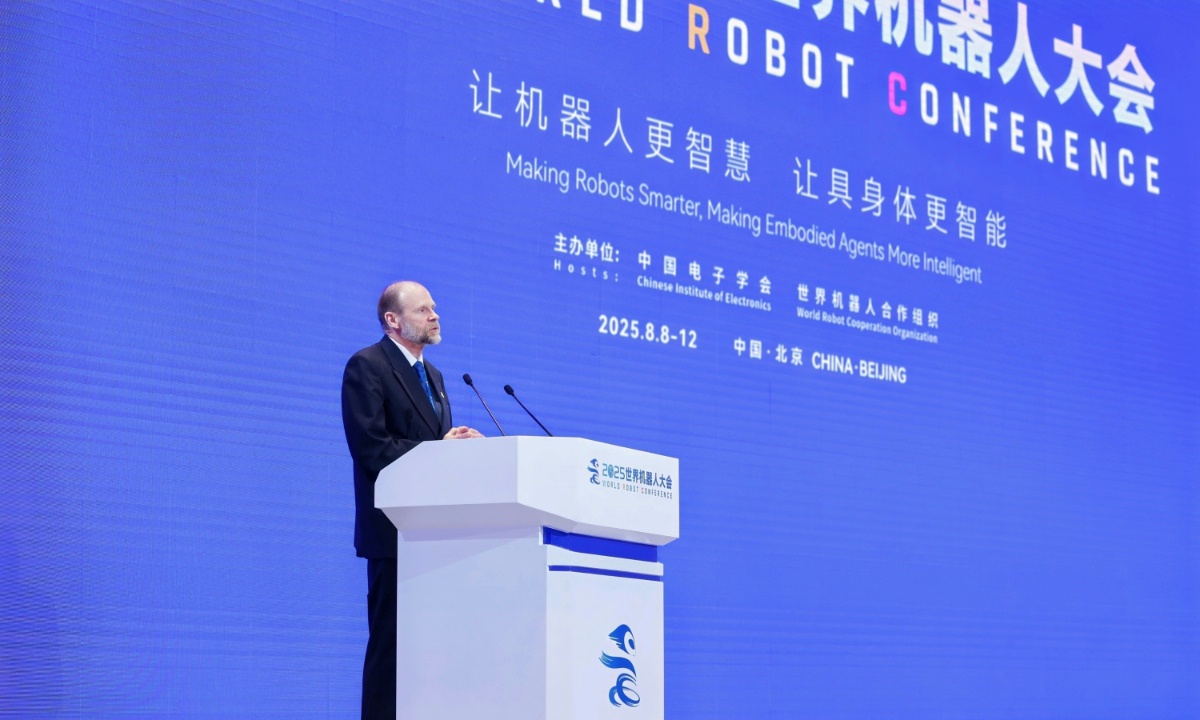 Juha R?ning Photo: World Robot Conference