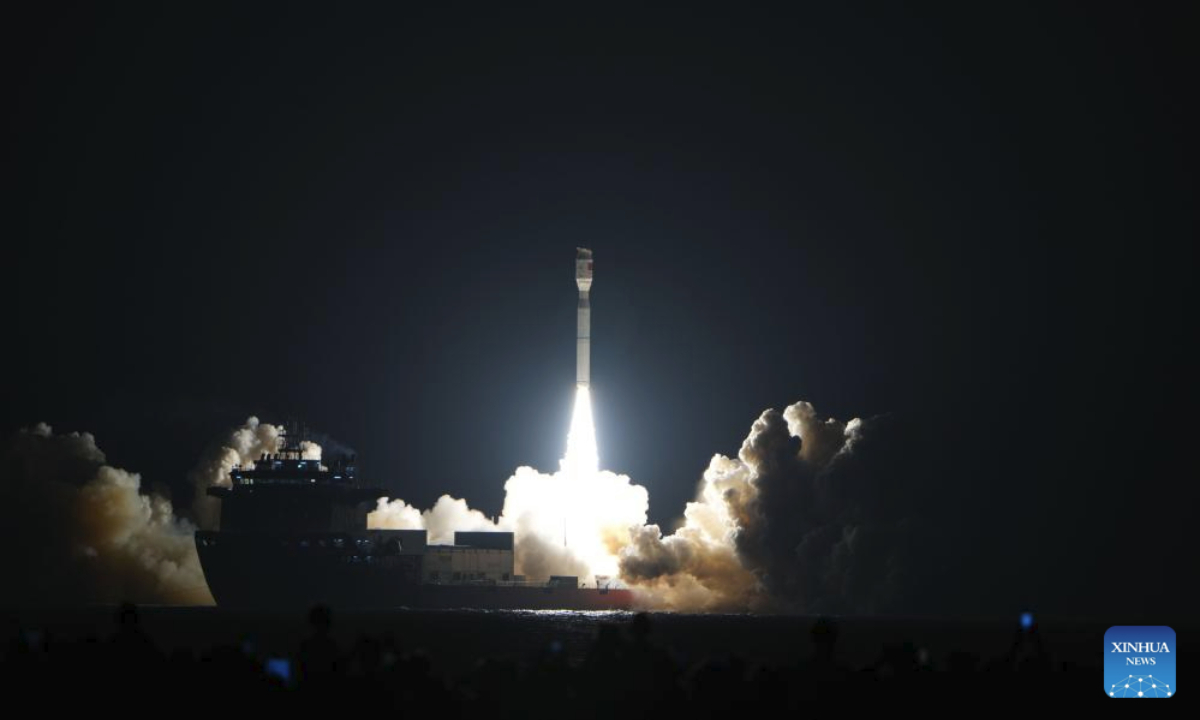 A Smart Dragon-3 (SD-3) rocket carrying the Geely-04 constellation of satellites lifts off from sea near the city of Rizhao, in east China's Shandong Province, Aug. 9, 2025. (Photo by Guo Jinqi/Xinhua)