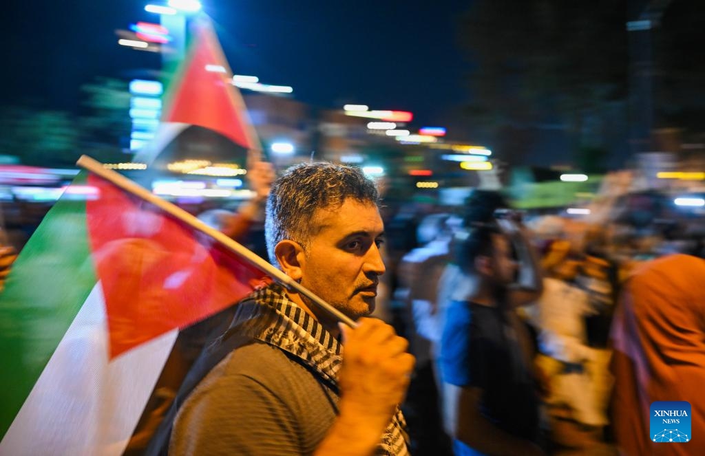 People march in a street to voice their support for Gaza in Istanbul, Türkiye, on Aug. 9, 2025. Thousands of Turkish protested here on Saturday, denouncing Israeli attacks and blockade in Gaza.

Organized by 15 civil society organizations under the Support for Palestine Platform, the Be Hope for Gaza march gathered participants at Beyazit Square after evening prayers, before marching towards the iconic Hagia Sophia Mosque. (Xinhua/Liu Lei)