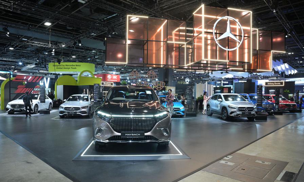 This photo shows the booth of German automaker Mercedes-Benz at the Singapore Motorshow held in Suntec Singapore Convention & Exhibition Centre in Singapore, Jan. 9, 2025. (Xinhua/Then Chih Wey)