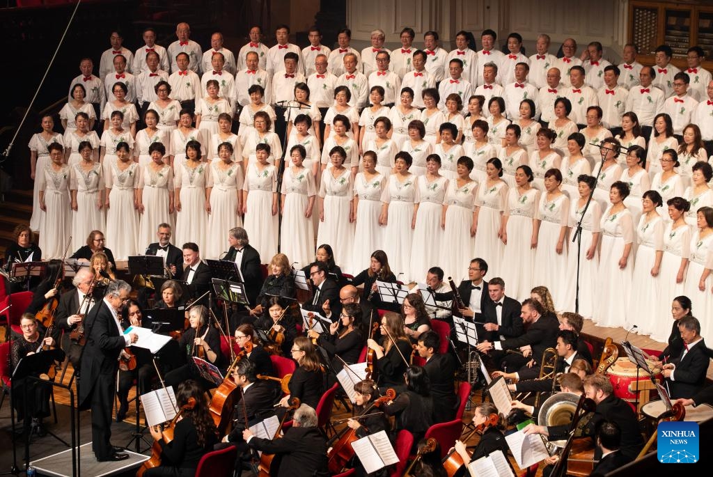 Performers perform during a grand symphonic epic concert, titled Ode to Peace and the Future, at Sydney Town Hall in Sydney, Australia, Aug. 9, 2025. The concert, together with a photo exhibition were held here on Saturday to commemorate the 80th anniversary of the victory of the World Anti-Fascist War.(Xinhua/Ma Ping)