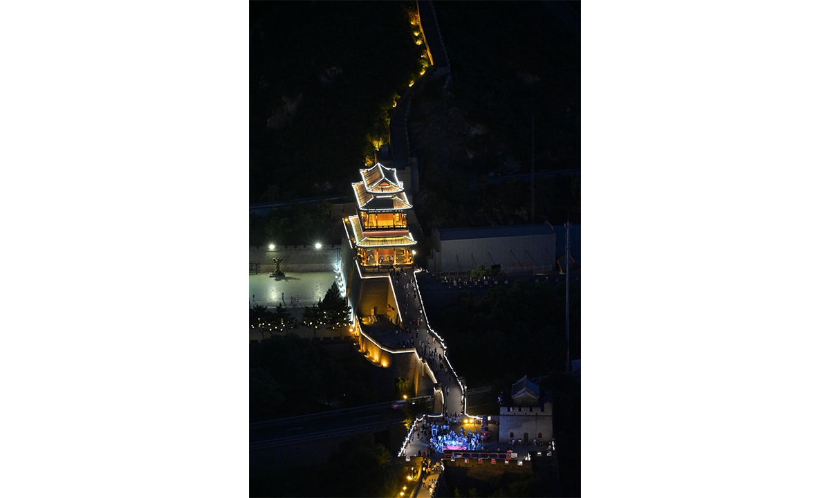 A night view of the Juyongguan section of the Great Wall in Beijing, on July 5, 2025 Photo: Courtesy of Zheng Lei 