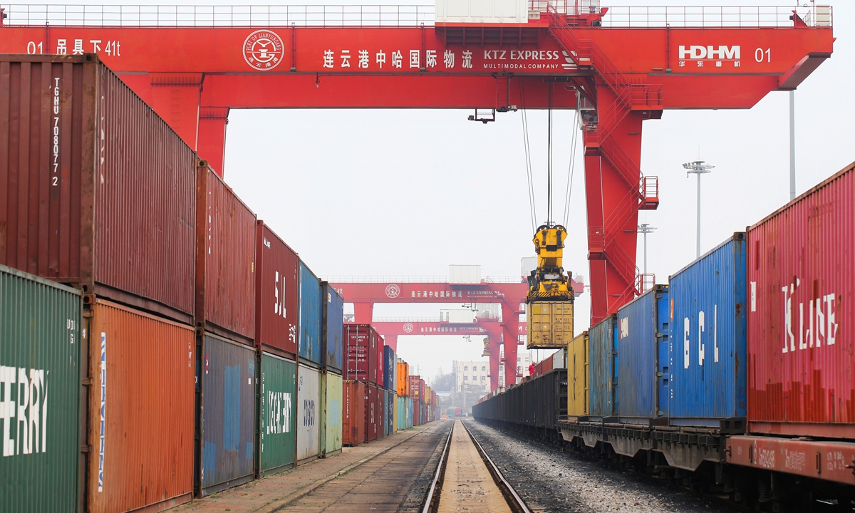 A snapshot of China-Kazakhstan logistics base in Lianyungang Photo: Courtesy of Lianyungang Port