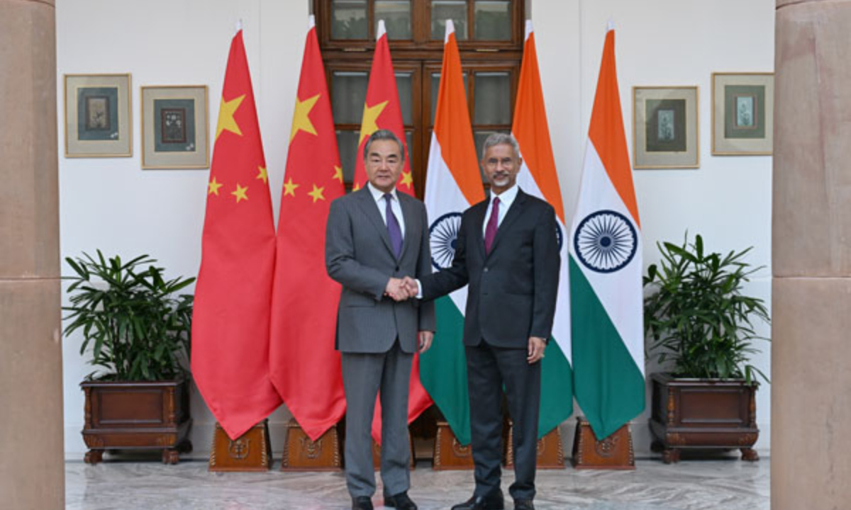 Photo: Courtesy of the Chinese Foreign Ministry 