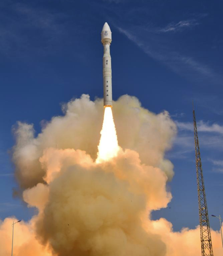 A Lijian-1 Y10 carrier rocket with seven satellites onboard blasts off from a commercial aerospace innovation pilot zone in northwest China, Aug. 19, 2025. (Photo by Wang Jiangbo/Xinhua)