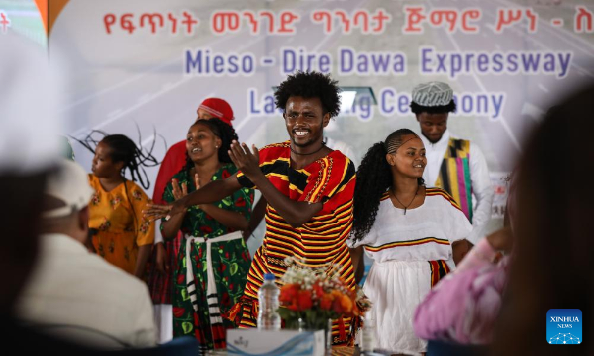 Dancers perform during the launching ceremony of the construction of the Mieso-Dire Dawa Expressway, in Dire Dawa, eastern Ethiopia, on Aug. 19, 2025. The construction of the Mieso-Dire Dawa Expressway, a major infrastructure project within the Ethio-Djibouti Transport Corridor, was launched on Tuesday. (Xinhua/Han Xu)