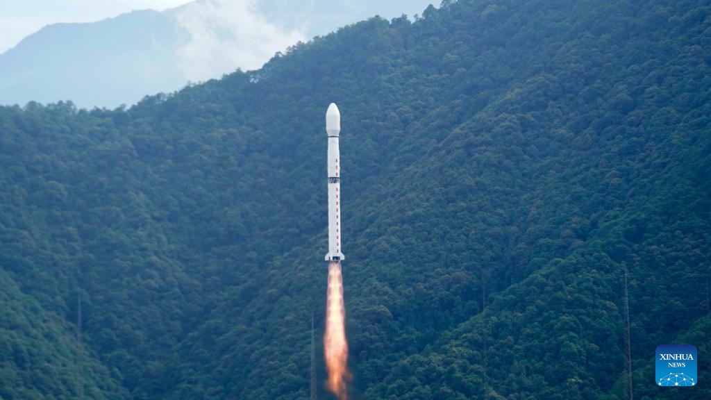 A Long March-4C carrier rocket carrying the Shiyan-28B 02 satellite blasts off from the Xichang Satellite Launch Center in southwest China's Sichuan Province, Aug. 17, 2025. The Shiyan-28B 02 satellite was launched at 4:55 p.m. (Beijing Time) aboard a Long March-4C carrier rocket and entered its preset orbit successfully.
The satellite will be used mainly for space environment exploration and related technology tests. (Photo by Wang Yinjie/Xinhua)