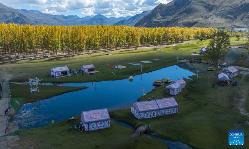 An aerial drone photo taken on Sept. 27, 2025 shows a view of a Lingka camping site in Lhunzhub County of Lhasa, southwest China's Xizang Autonomous Region.(Xinhua/Tenzin Nyida)