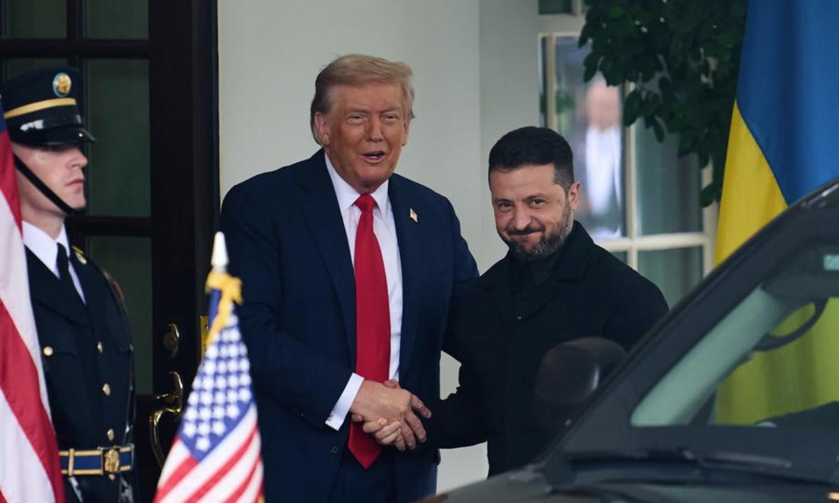 U.S. President Donald Trump (C) welcomes Ukrainian President Volodymyr Zelensky (R) at the White House in Washington, D.C., the United States, on Aug. 18, 2025. (Xinhua/Hu Yousong)