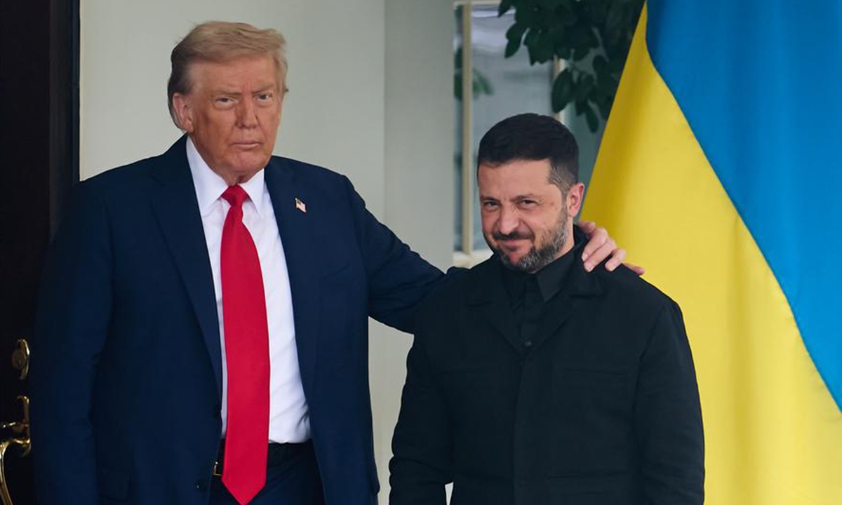 U.S. President Donald Trump (L) welcomes Ukrainian President Volodymyr Zelensky at the White House in Washington, D.C., the United States, on Aug. 18, 2025. (Xinhua/Hu Yousong)