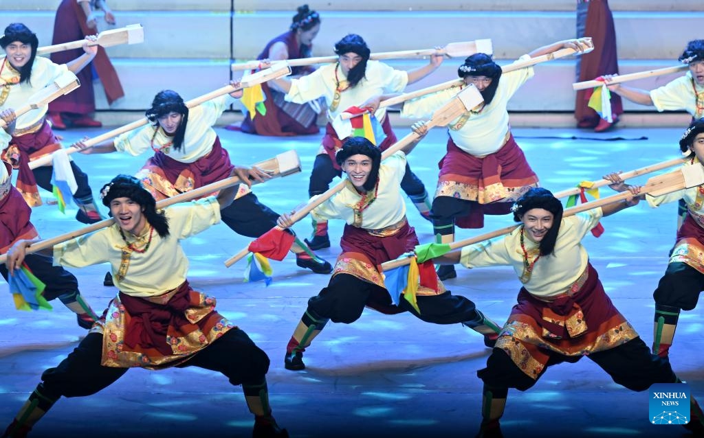 A gala entitled Joyful Songs of the Snowy Plateau Region is held to mark the 60th founding anniversary of Xizang Autonomous Region, in regional capital Lhasa, Aug. 20, 2025. (Xinhua/Li Xiang)



