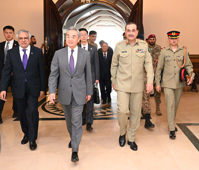 Pakistani Chief of Army Staff Asim Munir meets with Chinese Foreign Minister Wang Yi. Photo: Chinese Foreign Ministry