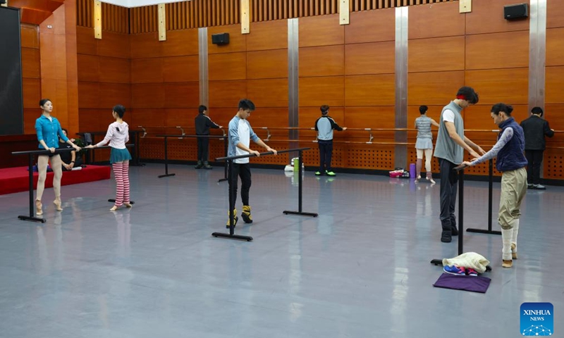 Contestants attending the Liaoning (Shenyang) Ballet Competition practice during a masters course in Shenyang, northeast China's Liaoning Province, Aug. 11, 2025.

The Liaoning (Shenyang) Ballet Competition was held in Shenyang from Aug. 8 to 14, attracting more than 400 contestants from over 10 countries and regions.

Established in Shenyang in 1980, the Liaoning Ballet Troupe has been thriving along with this industrial hub for more than four decades. A school affiliated to the Troupe was launched in 1994, which has been training dancers from all over the world since then. Photo: Xinhua