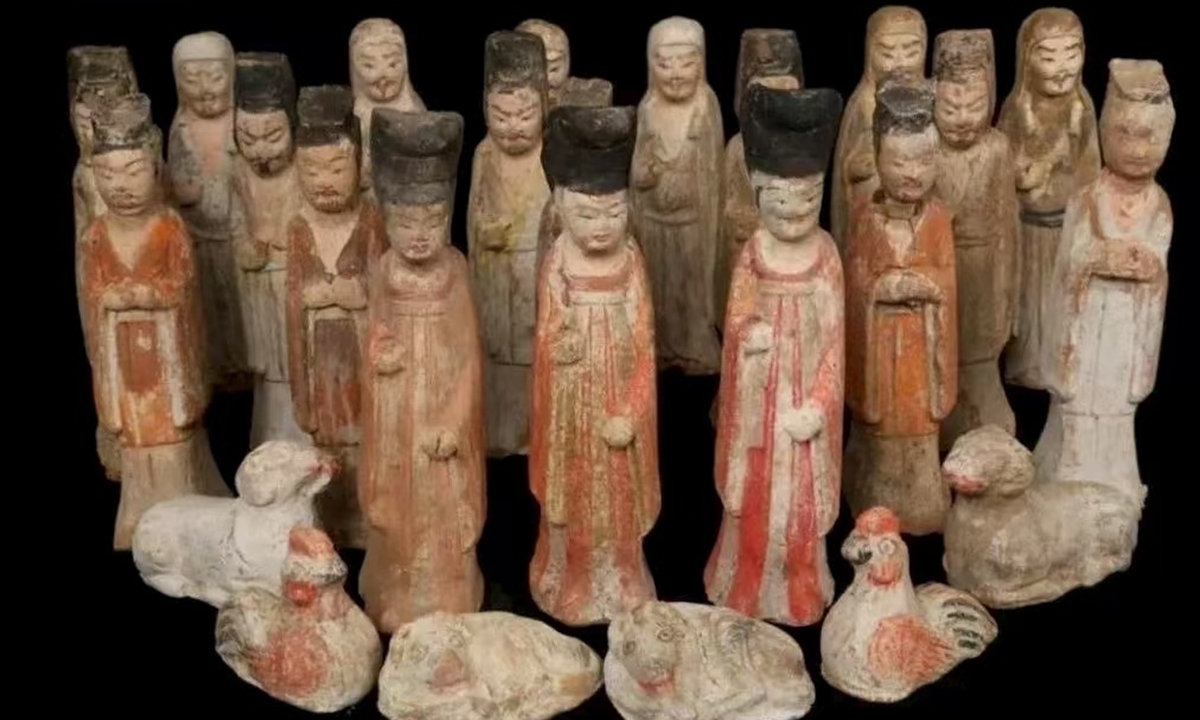Pottery figurines unearthed from Duan Wenzhen's tomb Photo: Screenshot from CCTV