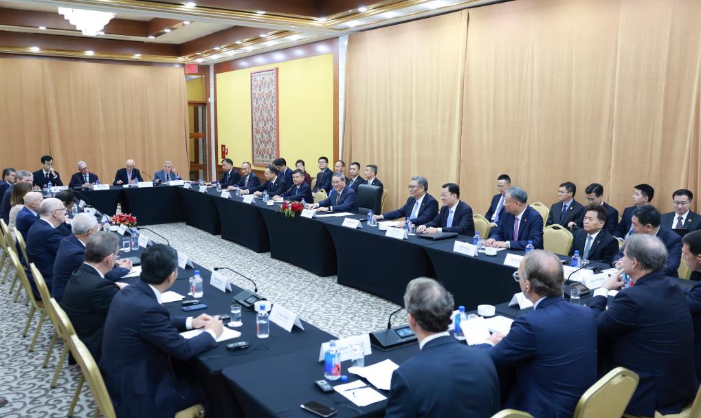 Chinese Premier Li Qiang meets with friendly organizations in the United States on the sidelines of the general debate of the 80th session of the United Nations General Assembly, in New York, the United States, Sept. 25, 2025. (Xinhua/Ding Haitao)