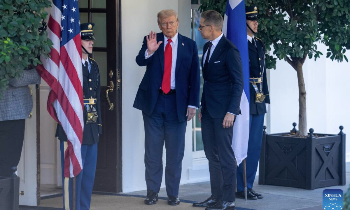 U.S. President Donald Trump (2nd L) welcomes Finnish President Alexander Stubb (2nd R) at the White House in Washington, D.C., the United States, Oct 9, 2025. (Xinhua/Hu Yousong)