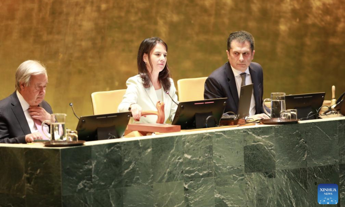 Annalena Baerbock (C), president of the 80th session of the United Nations General Assembly (UNGA), strikes the gavel to signal the opening of the 80th session at the UN headquarters in New York, Sept. 9, 2025. The 80th session of the United Nations General Assembly (UNGA) was declared open by Annalena Baerbock, the new president of the General Assembly, at the UN headquarters in New York on Tuesday afternoon. (Xinhua/Xie E)