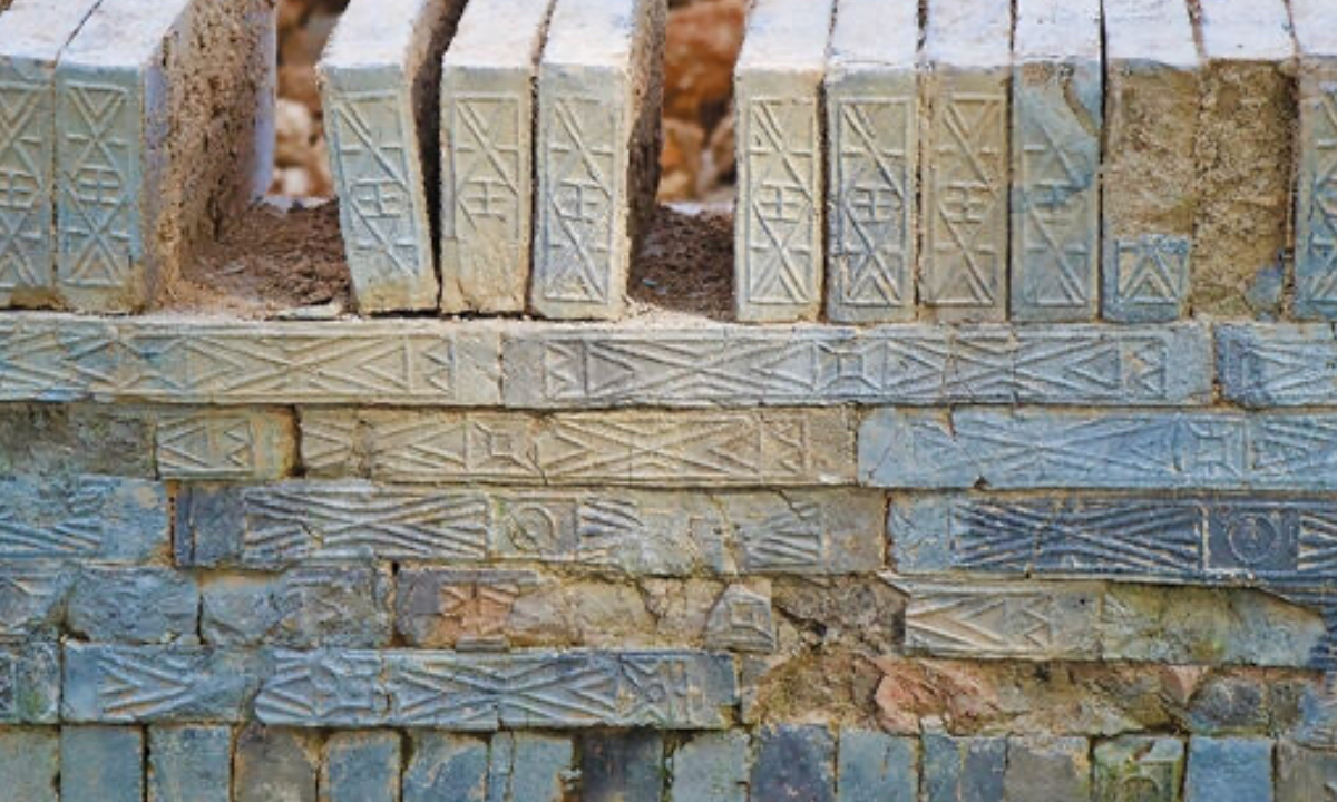 Bricks unearthed from the Jiuli archaeological site in Shaoxing, East China's Zhejiang Province Photo: Provided by Zhejiang Daily