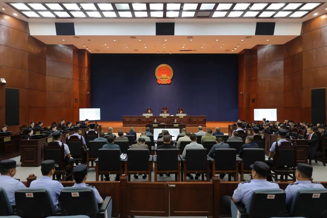 From September 19 to 22, the Shenzhen Intermediate People's Court in South China’s Guangdong Province holds a public trial for Bai family criminal group Photo: People’s Daily