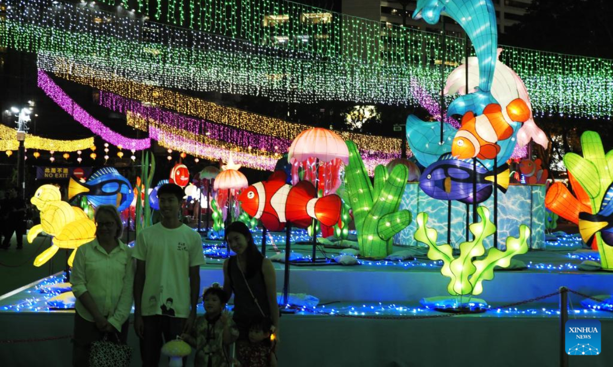 People visit a lantern fair marking the upcoming Mid-Autumn Festival and National Day at Victoria Park in Hong Kong, south China, Sep 30, 2025. Photo:Xinhua