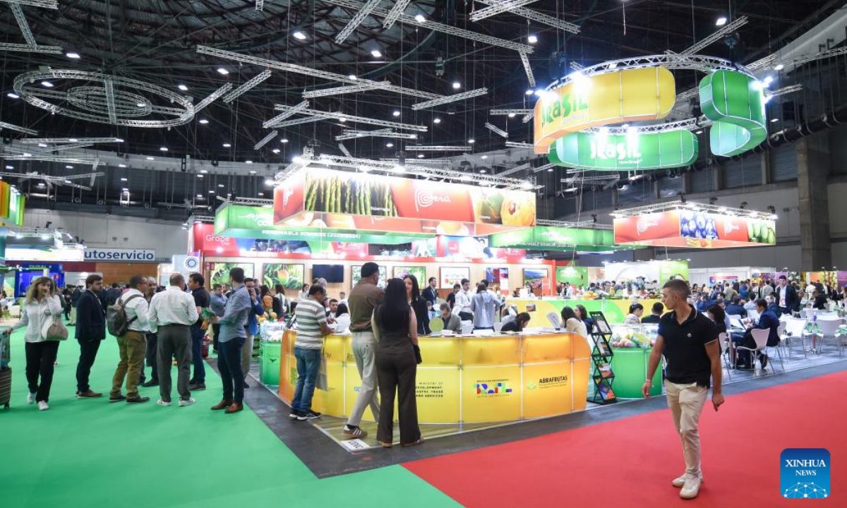 People visit the Fruit Attraction in Madrid, Spain, Oct. 2, 2025. The event was held here from Sept. 30 to Oct. 2 this year. (Photo by Gustavo Valiente/Xinhua)
