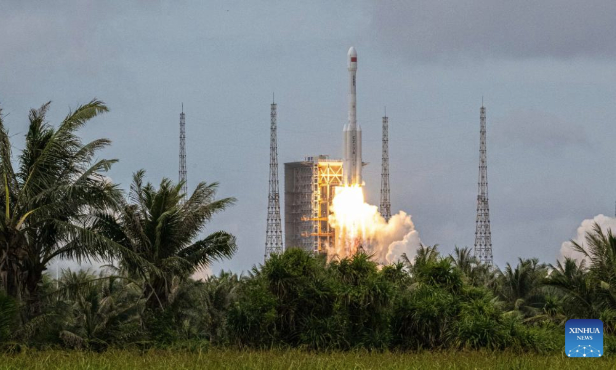A modified Long March-7 carrier rocket carrying the Yaogan-45 satellite blasts off from the Wenchang Spacecraft Launch Site in south China's Hainan Province, Sept. 9, 2025. China launched a new remote sensing satellite from the Wenchang Spacecraft Launch Site in the southern island province of Hainan on Tuesday. The Yaogan-45 satellite was launched at 10 a.m. (Beijing Time) and has entered the preset orbit successfully. (Xinhua/Pu Xiaoxu)